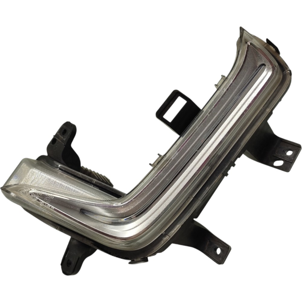 Farol Milha Diurno Direito Gm Tracker 2020 2021 2022 2023 Transparente 1
