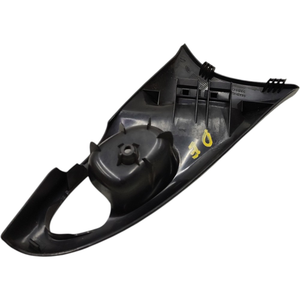 Moldura maçaneta interna dianteira esquerda Ford Focus 2005 4