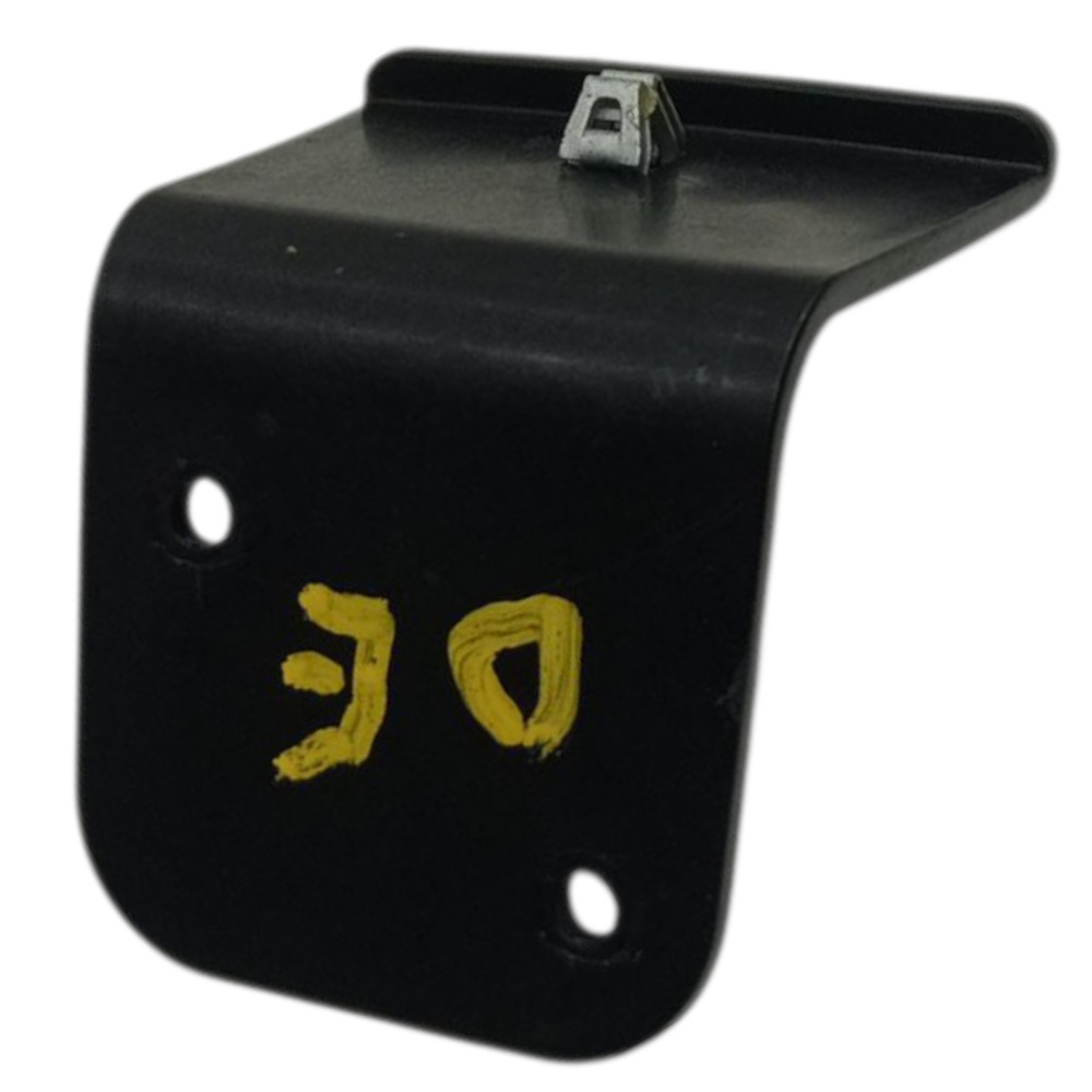 Suporte forro porta dianteira esquerda gm Tracker 2018 2017 2