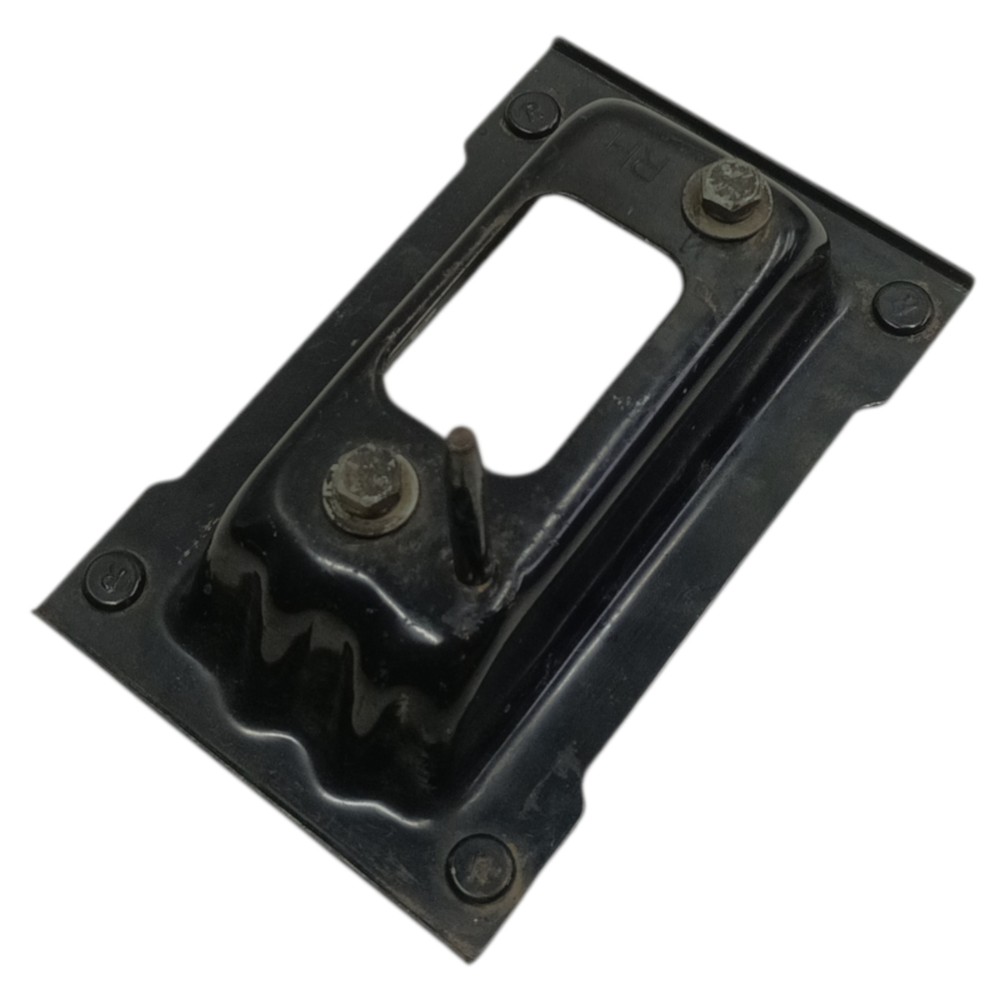 Suporte alma parachoque traseiro direito Hyundai i30 2011 12 2