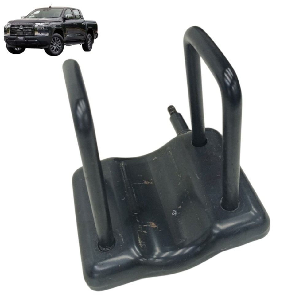 Suporte grampo feixe mola Mitsubishi L200 2.4 2024 2023 2022