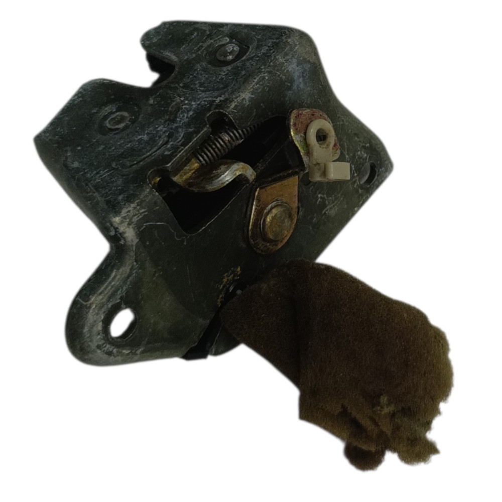 Fechadura tampa traseira Fiat Idea 2005 2006 2007 2008 2009 2