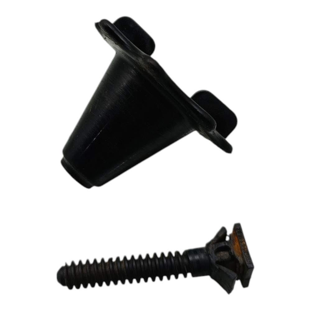 Porca Parafuso Fixação Estepe Gm Corsa Hatch 2003 2004 2005 3