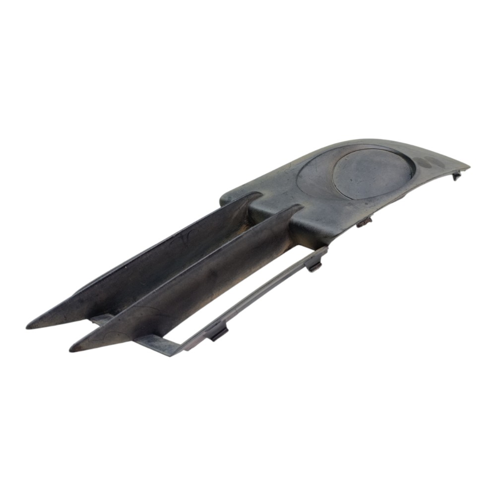 Moldura Grade Farol Milha Direito Gm Vectra 2008 2008 2009 2