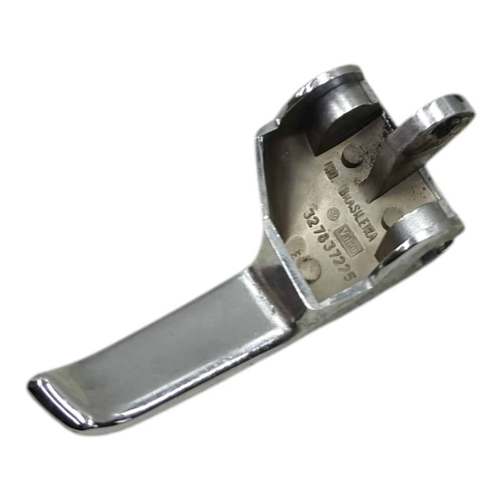 Maçaneta interna esquerda VW Santana 2000 2001 2002 cromada 2