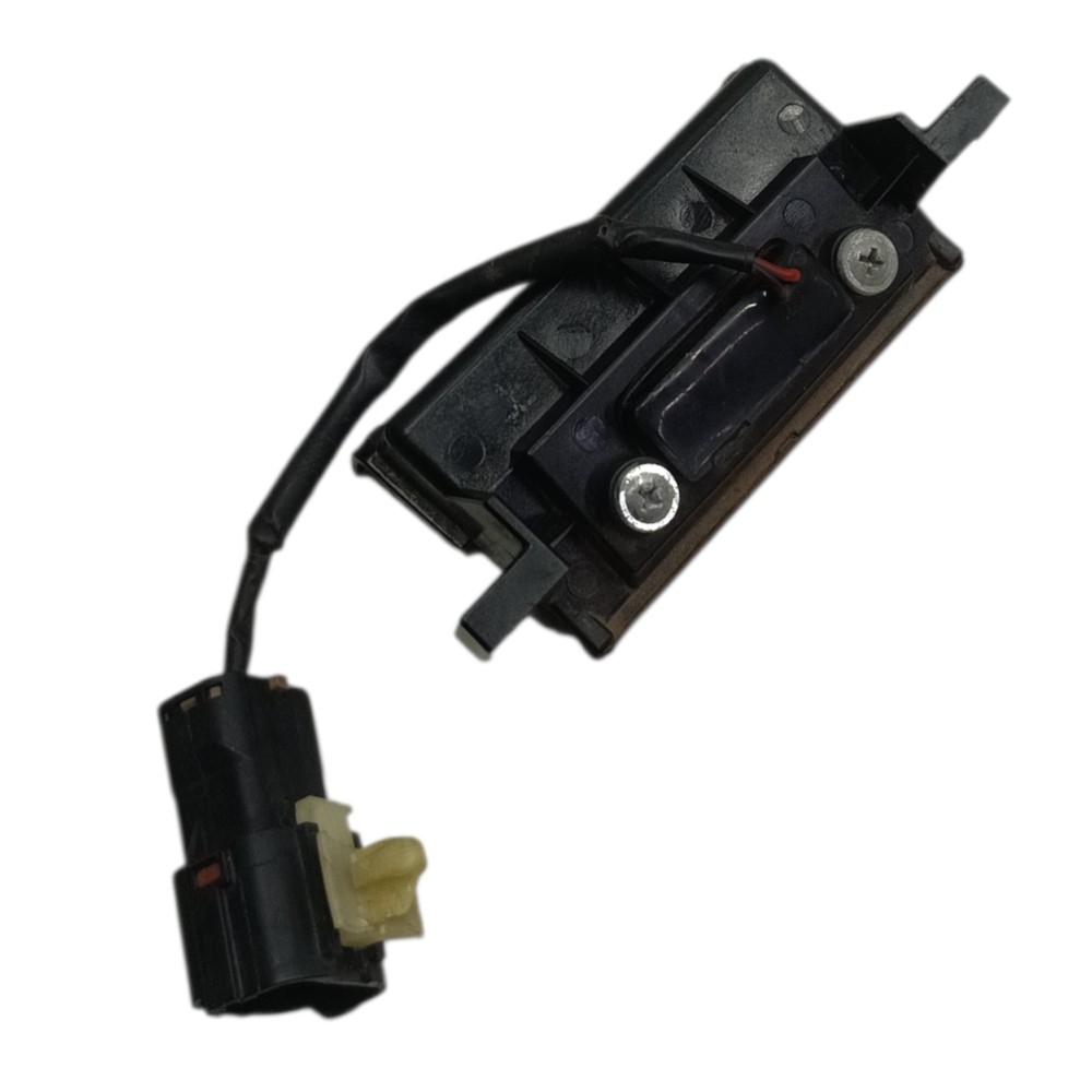 Botão maçaneta tampa traseira Kia Picanto 2012 2013 detalhe 2