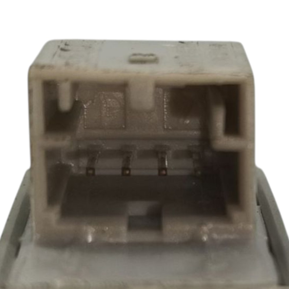 Botão Vidro Porta Traseira Esquerda Vw Polo 2007 2008 2009 4