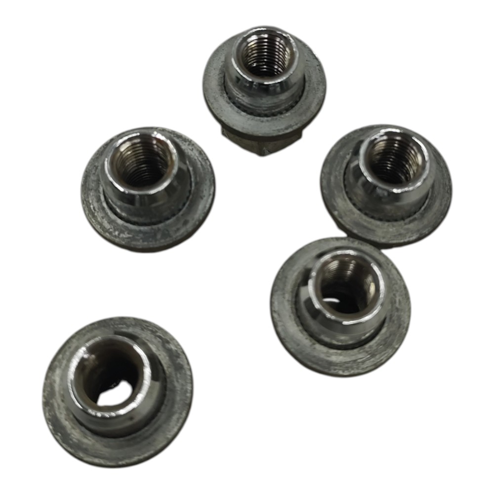 Jogo Porca Roda 5 Unidades Toyota Rav4 2016 2015 2014 2013 Prata 2