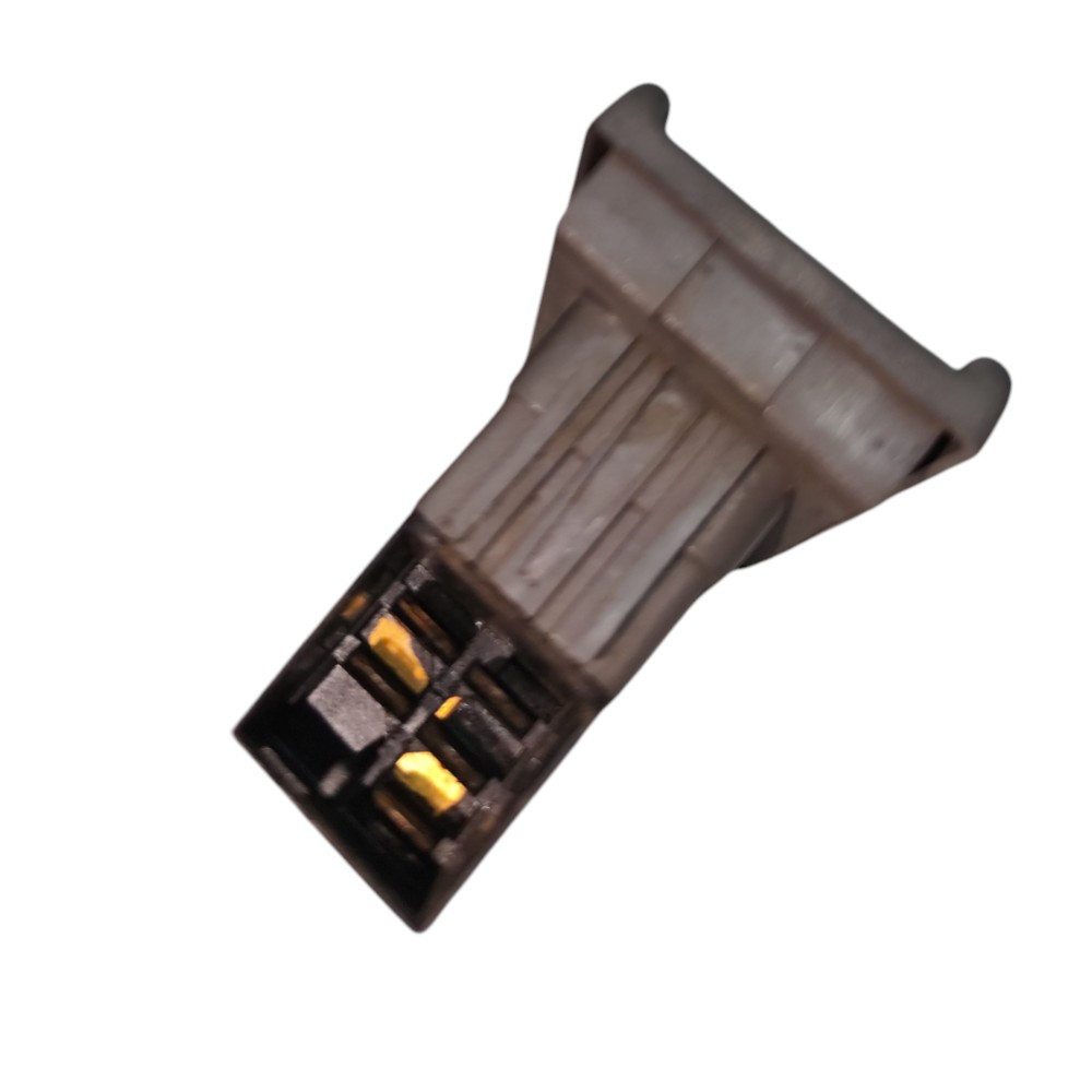 Botão Vidro Porta Traseira Vw Santana 2000 2001 2002 2003 04 4