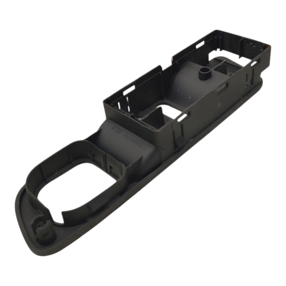 Moldura Comando Vidro Dianteira Esquerda Vw Tiguan 2011 2012 2
