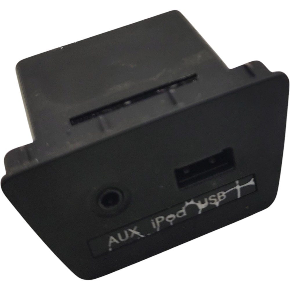 Entrada USB auxiliar painel Hyundai ix35 2015 2016 2017 2018 3