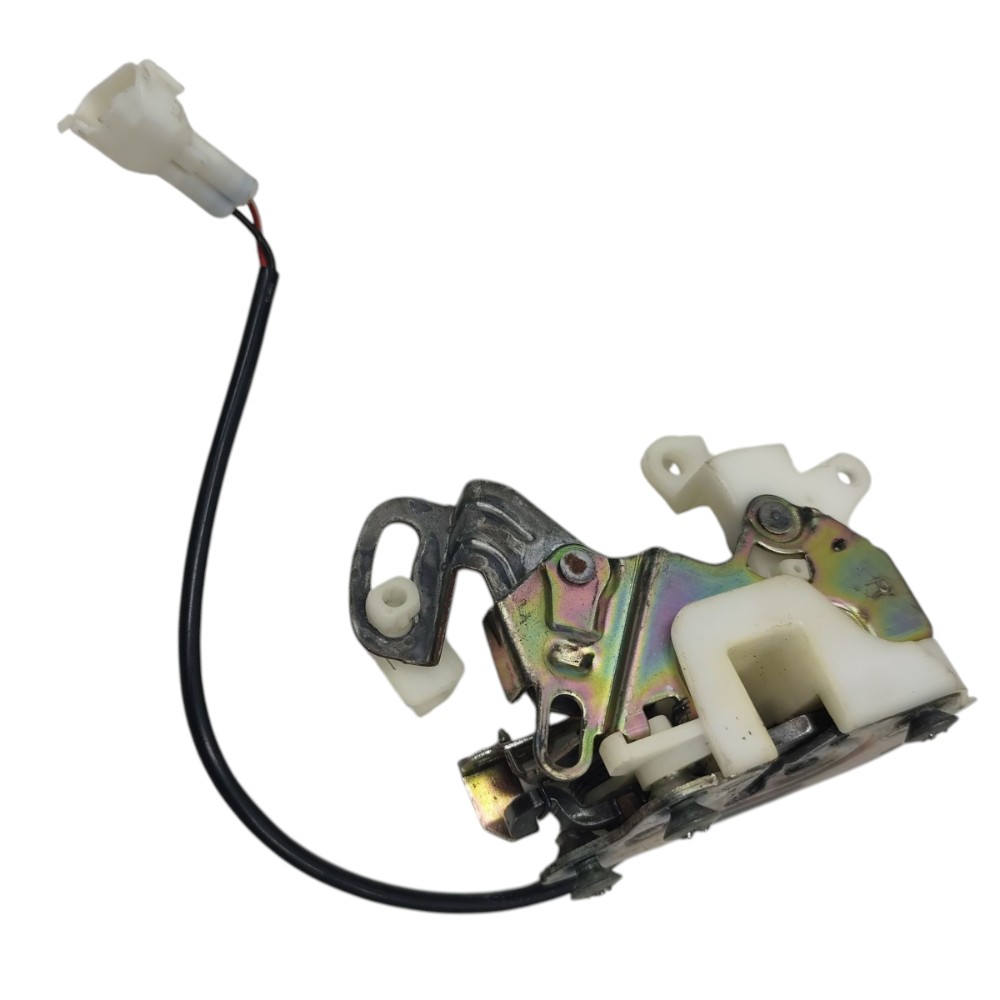 Fechadura tampa traseira Mitsubishi Pajero TR4 2003 04 05 06 3