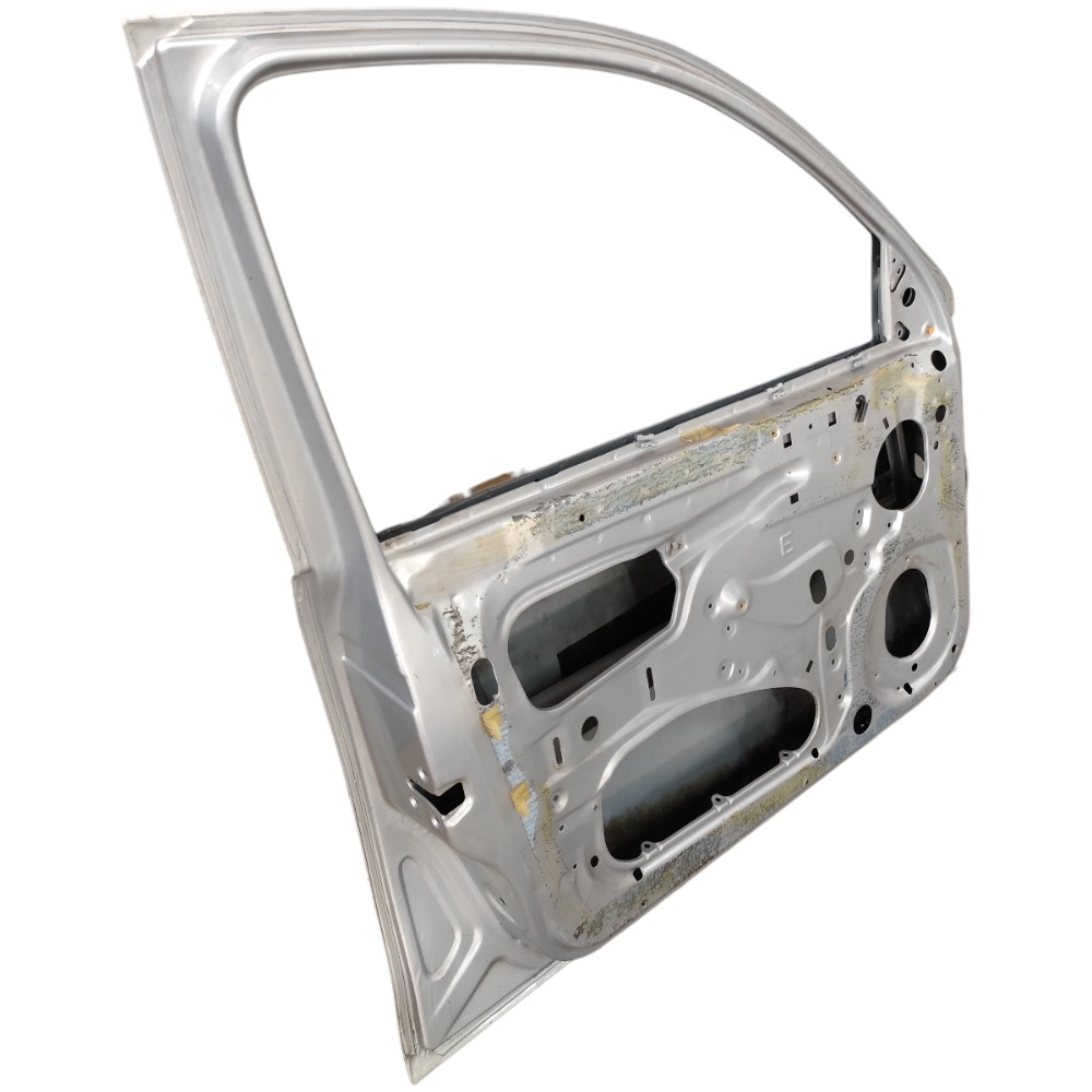 Porta Dianteira Esquerda Gm Corsa Classic 2003 2004 2005 06 Dianteira Esquerdo Prata 5