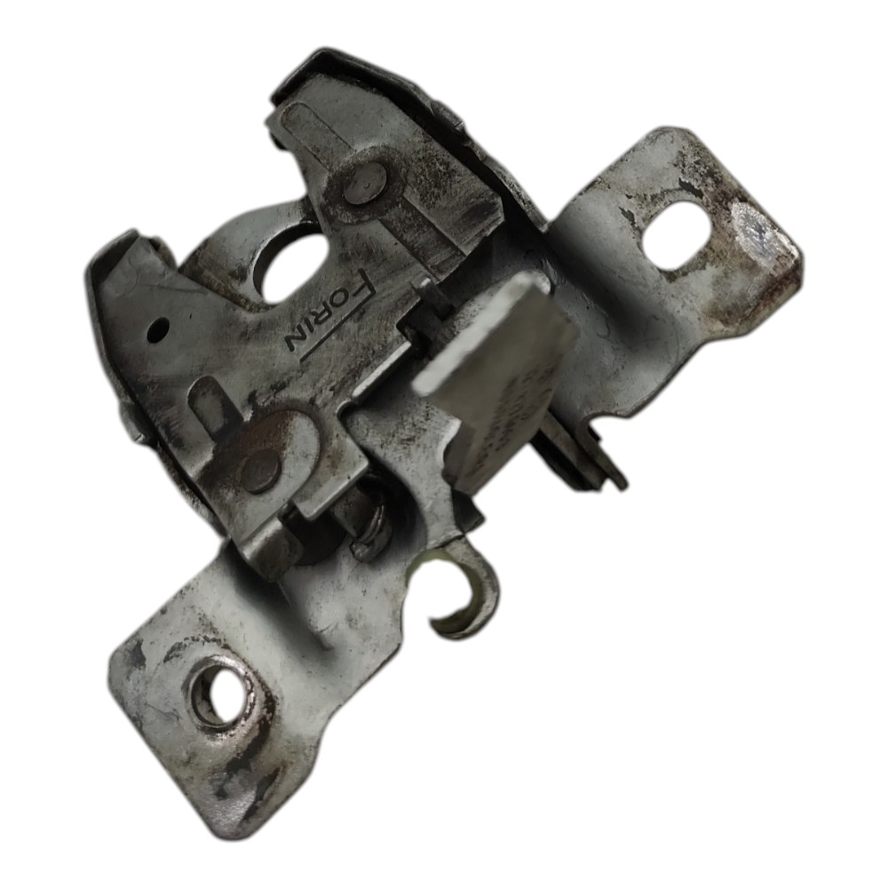 Fechadura tampa traseira VW Santana 1996 1997 1998 A 2006 2