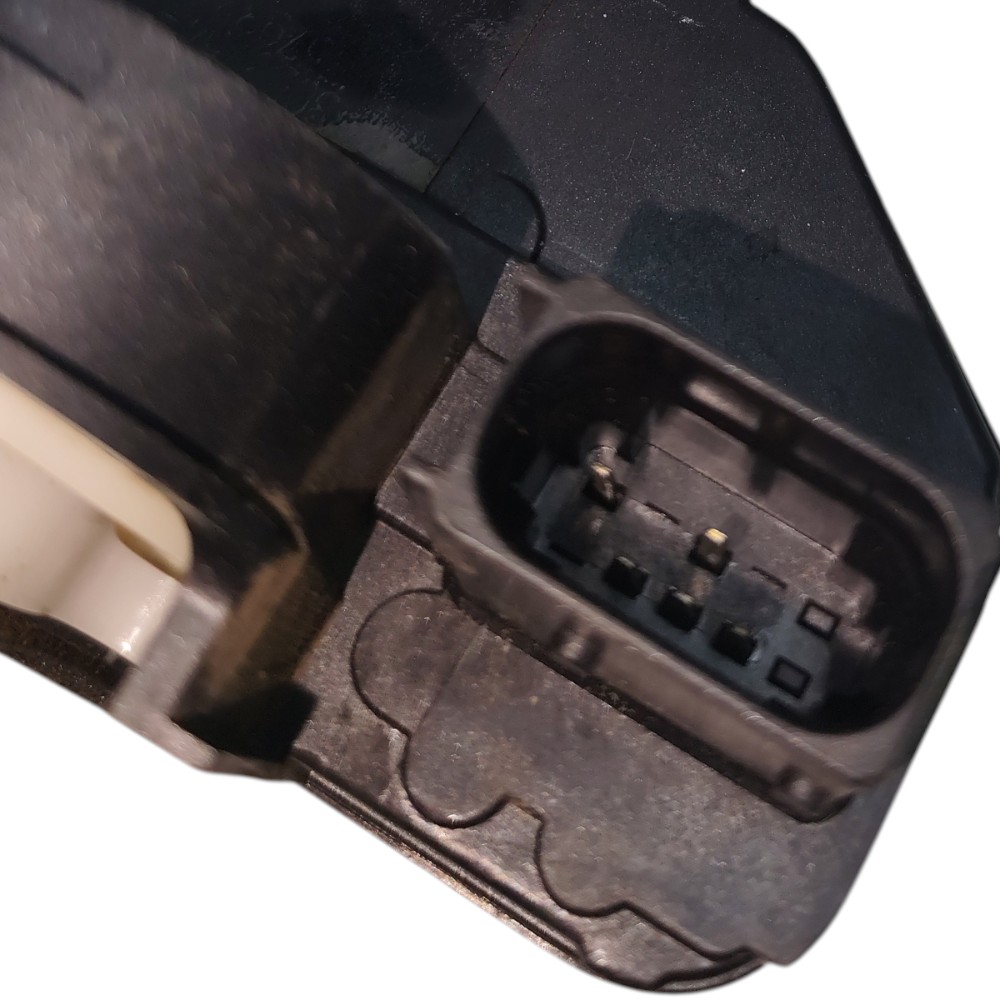 Fechadura porta traseira direita GM Sonic 2012 2013 2014 4