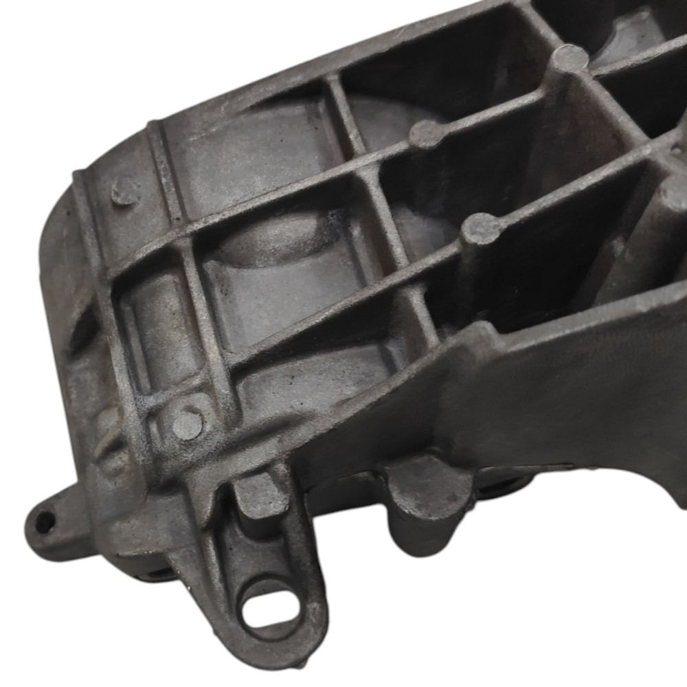 Suporte alternador compressor Renault Sandero 1.6 8V 2013 14 3