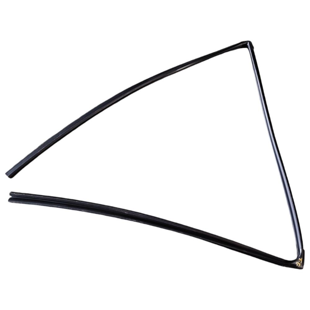 Borracha Quadro Vidro Tras Esquerdo Toyota Yaris Hatch 2023 – Preto 1