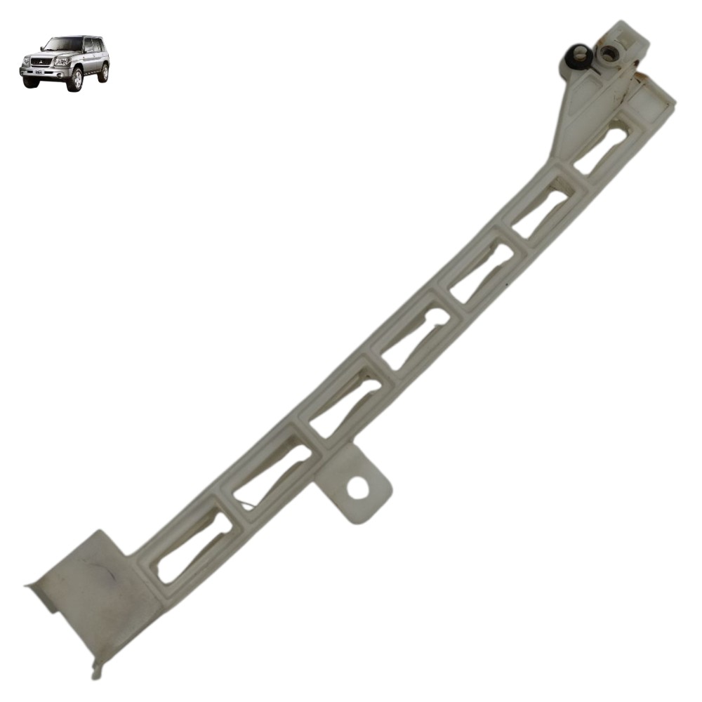 Guia vidro dianteiro esquerdo Mitsubishi Pajero TR4 2005 06 1