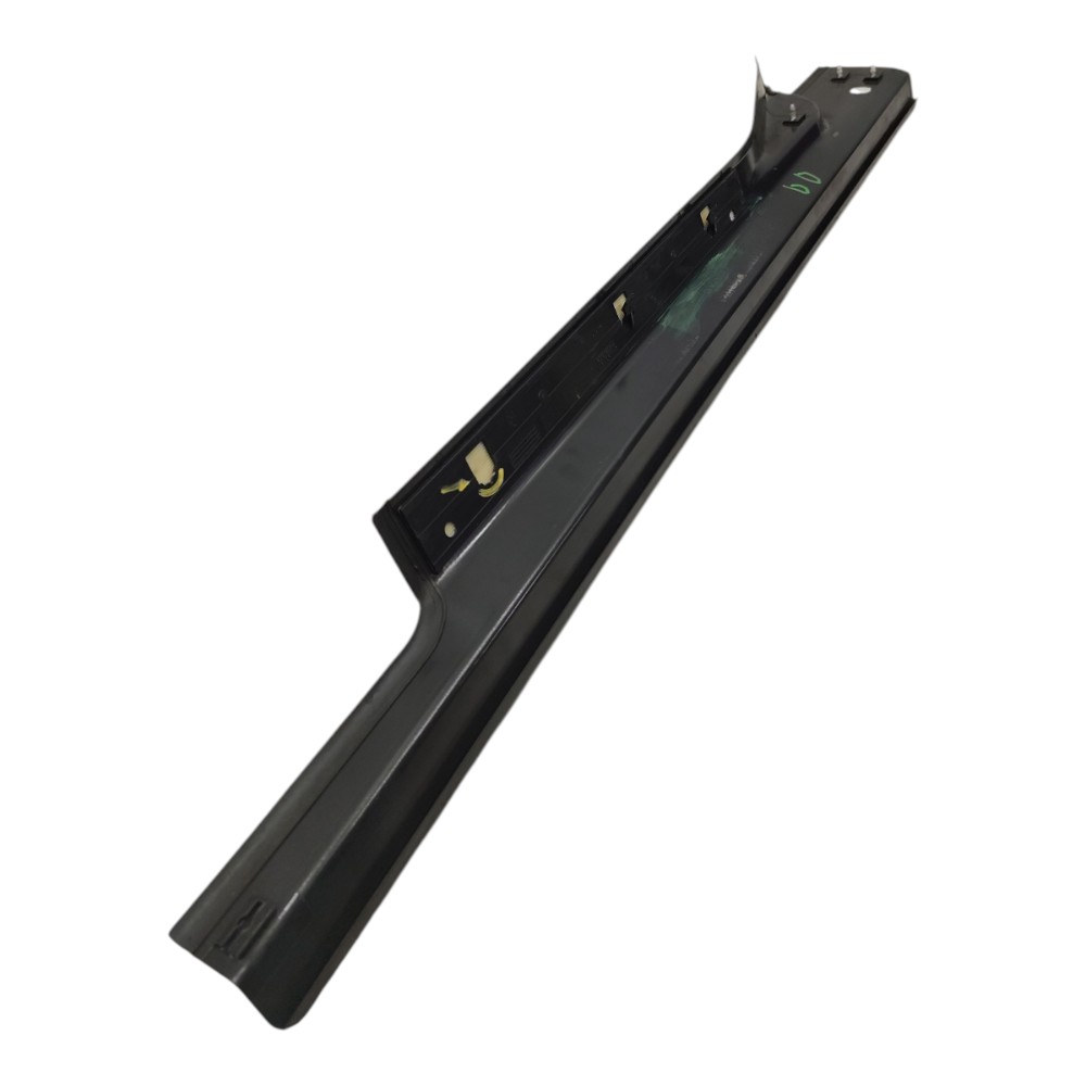 Soleira Porta Dianteira Direita Mercedes C230k 2003 2004 Preto 2