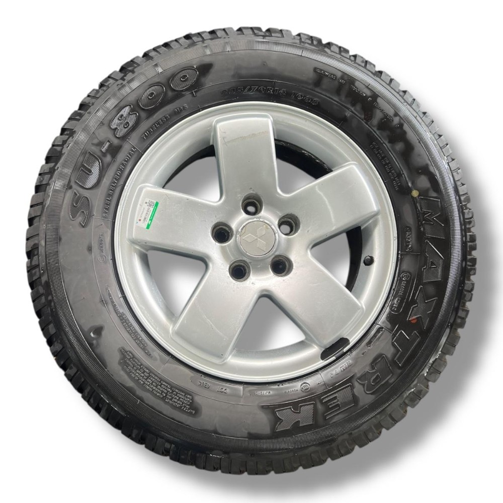 Jogo roda aro 16 com pneu 235 70 Mitsubishi pajero tr4 5