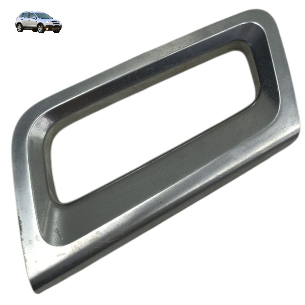 Puxador Interno Traseiro Direito Gm Captiva 2010 2011 2012 Prata Traseira 1
