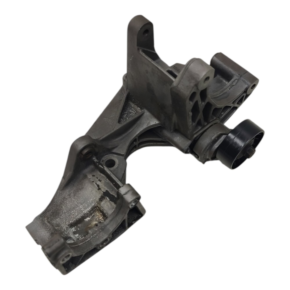 Suporte alternador bomba Ford Escort 1.8 Zetec 1998 1999 3