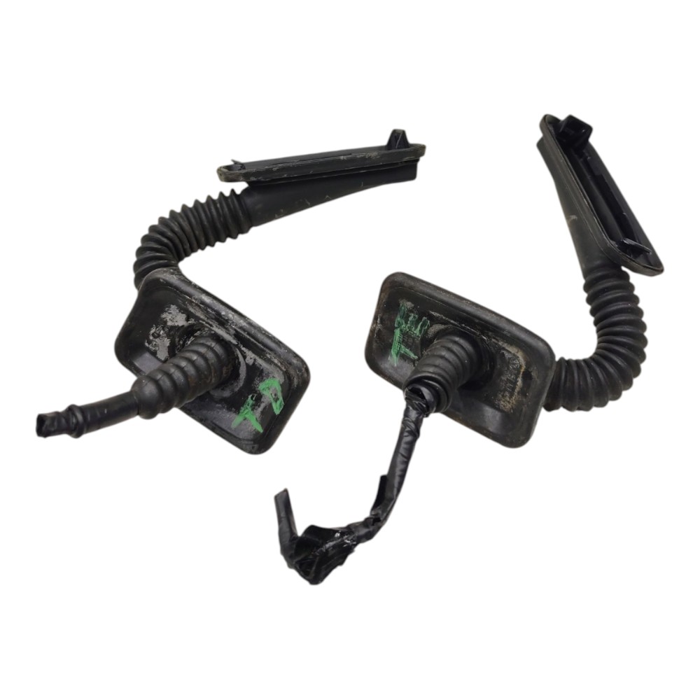 Par Coifa Passa Fio Porta Traseira Vw Tiguan 2011 2012 2013 3