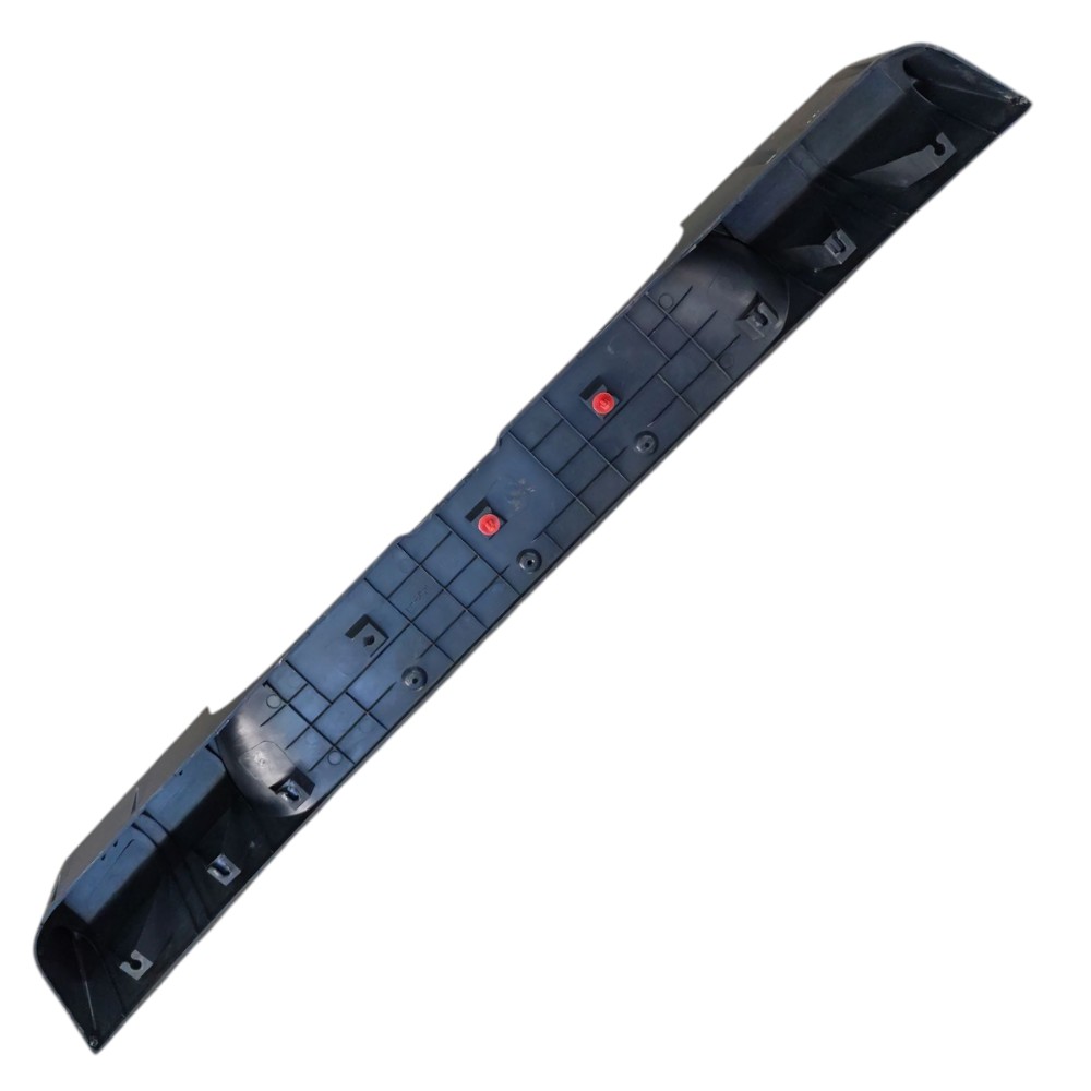 Moldura Aplique Tampa Traseira Fiat Idea Adventure 2013 2014 Preto 5