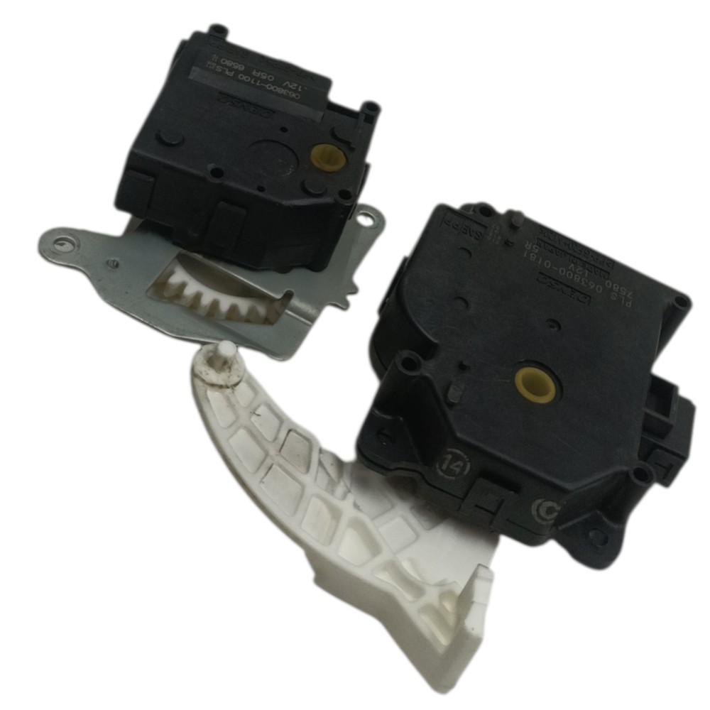 Par Motor Atuador Comando Ar Toyota Rav4 2013 2014 2015 2016 2