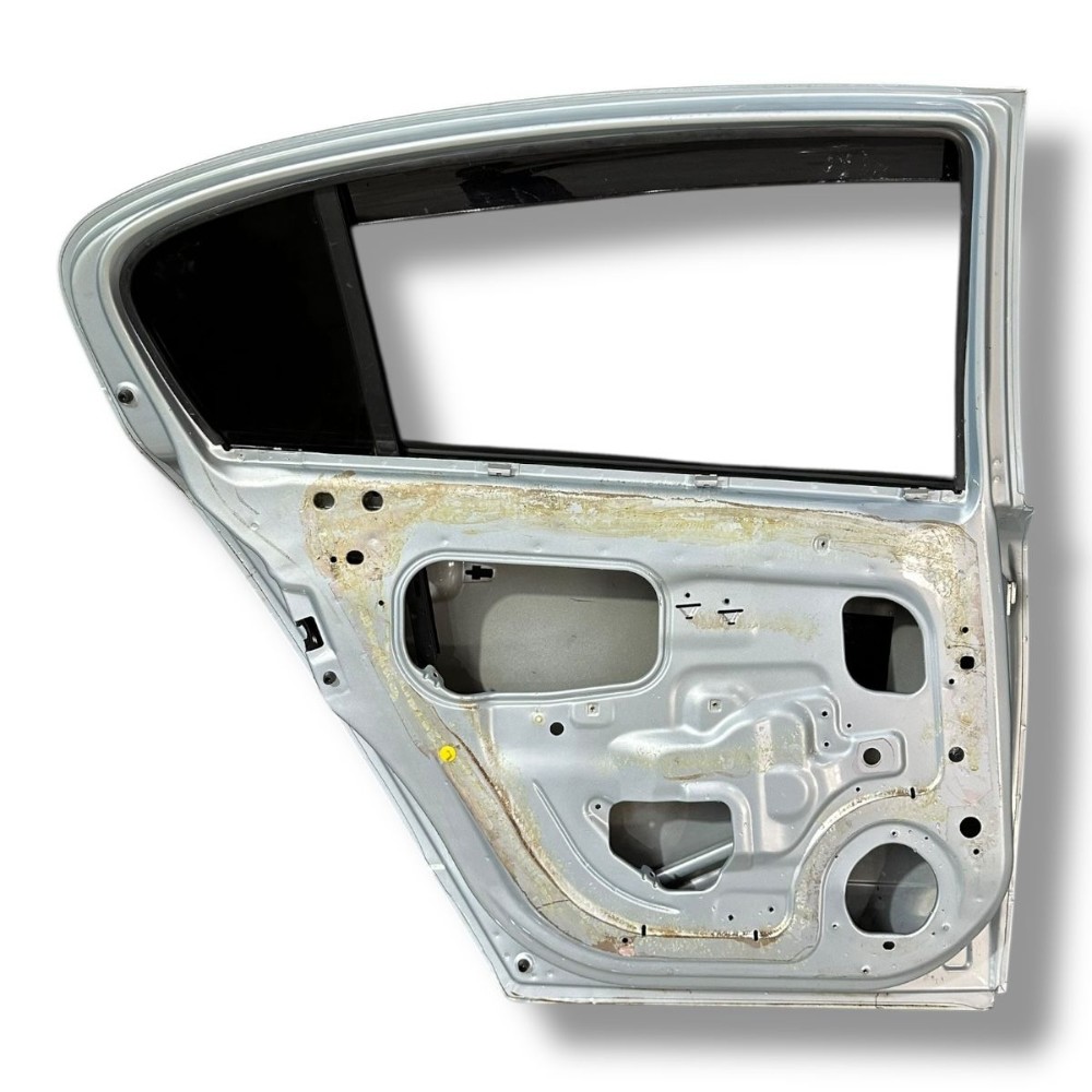 Porta traseira esquerda Vectra Sedan 2011 2010 2009 a 2006 4