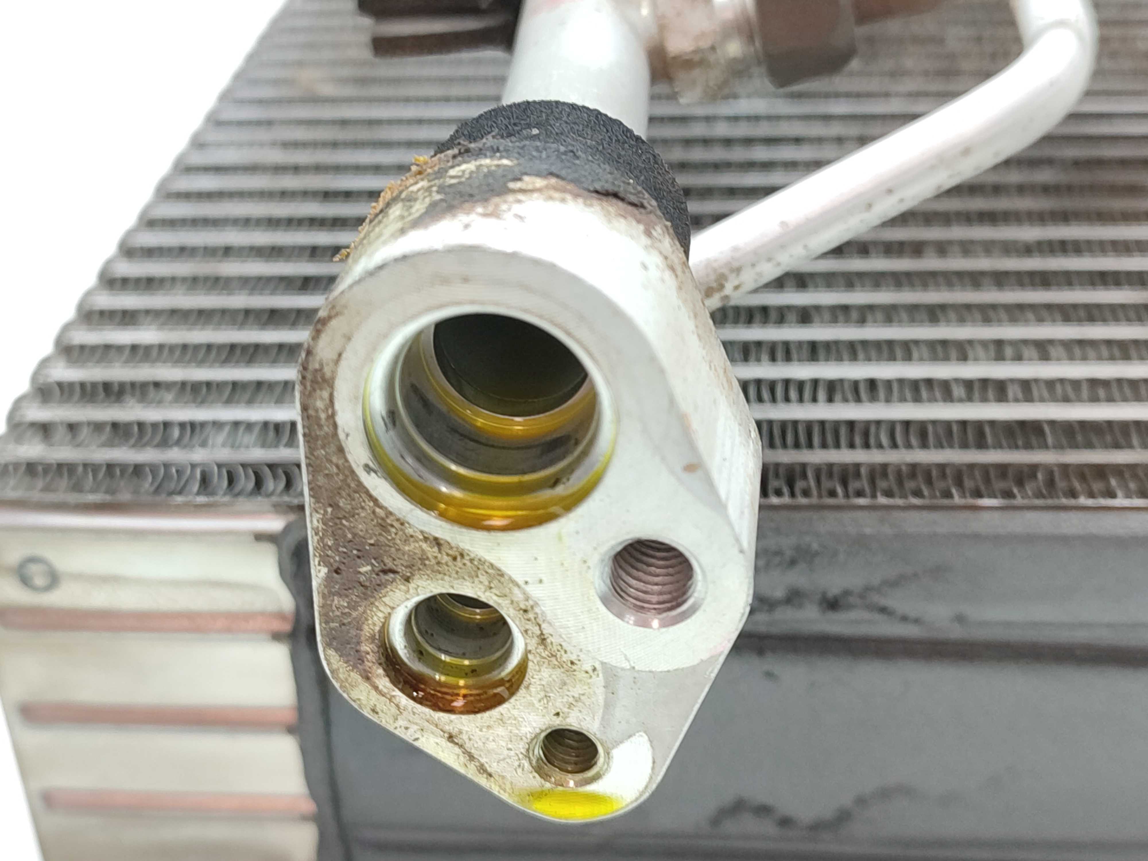 Condensador Caixa Ar Forçado Mitsubishi Pajero Sport 3.0 01 4