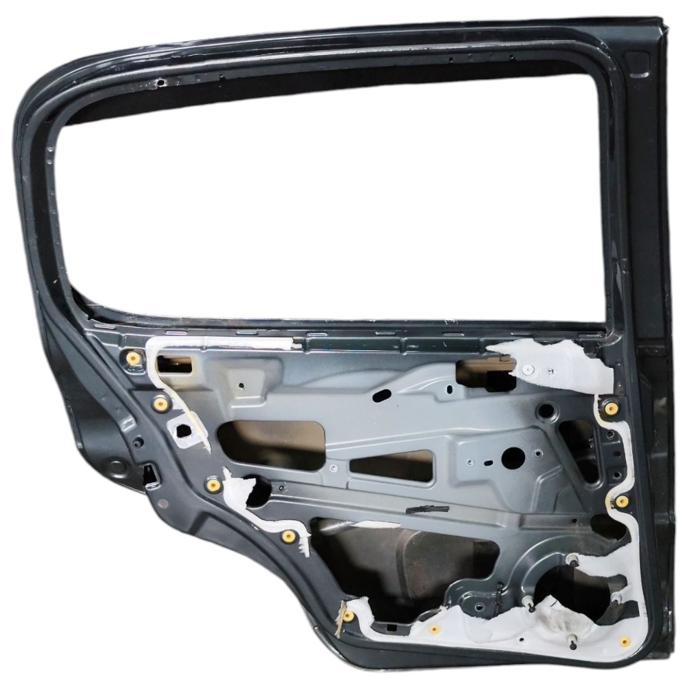 Porta traseira esquerda Fiat Uno Vivace 2015 2014 2013 2012 4