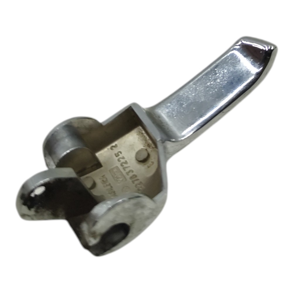 Maçaneta interna esquerda VW Santana 2000 2001 2002 cromada 4