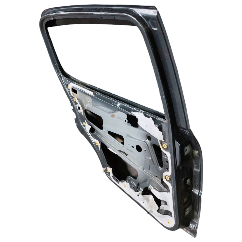 Porta traseira esquerda Fiat Uno Vivace 2015 2014 2013 2012 6