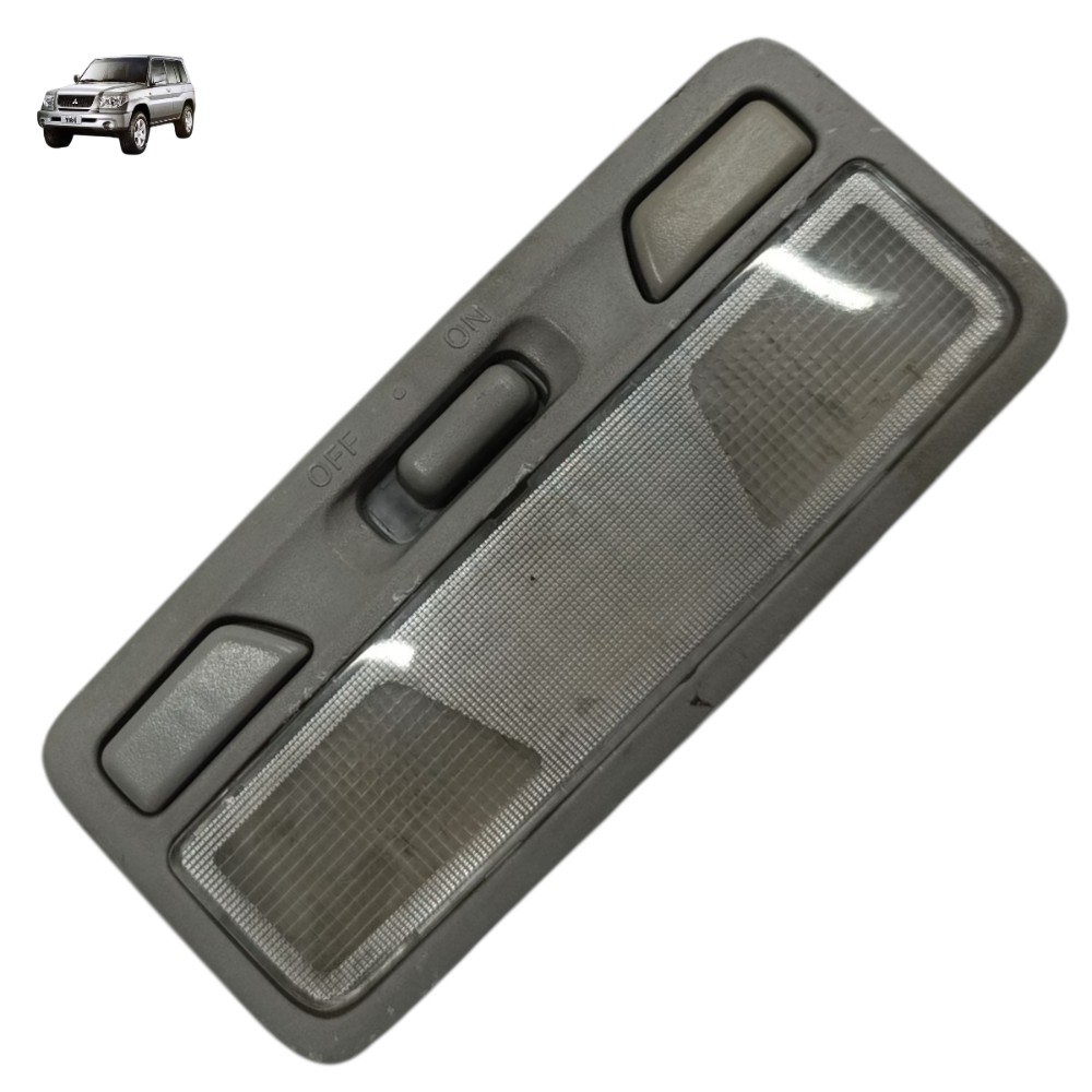 Luz teto cortesia dianteira Mitsubishi Pajero tr4 2005 2006 1