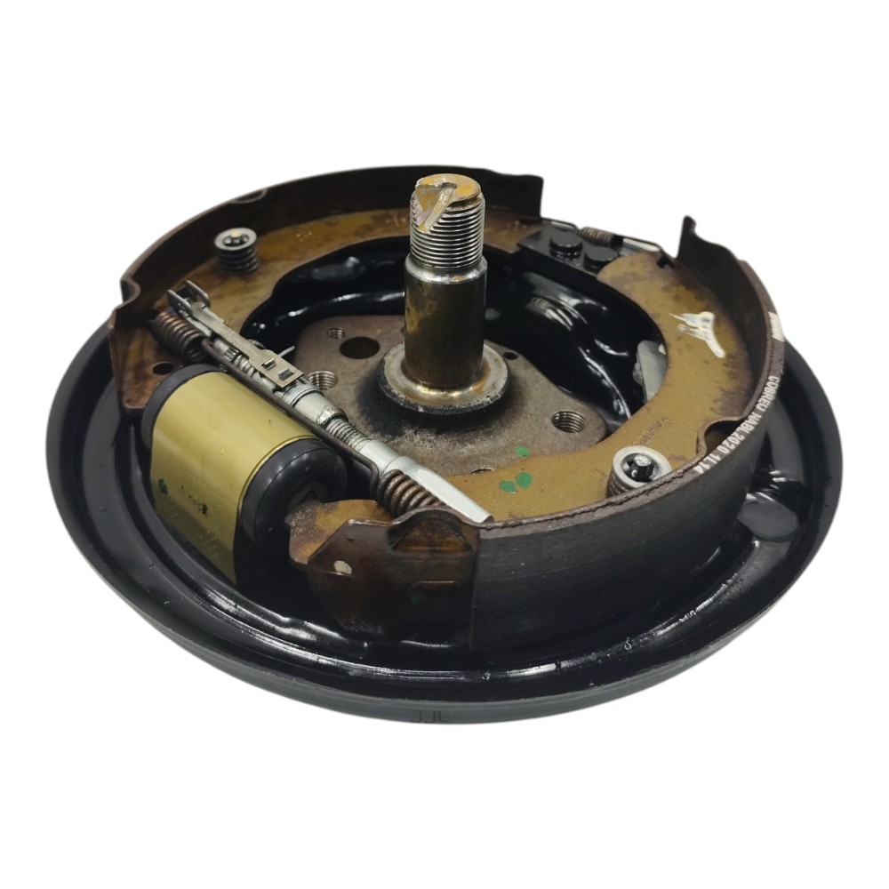Sapata flange traseira direita Peugeot 208 2014 2015 2016 17 4