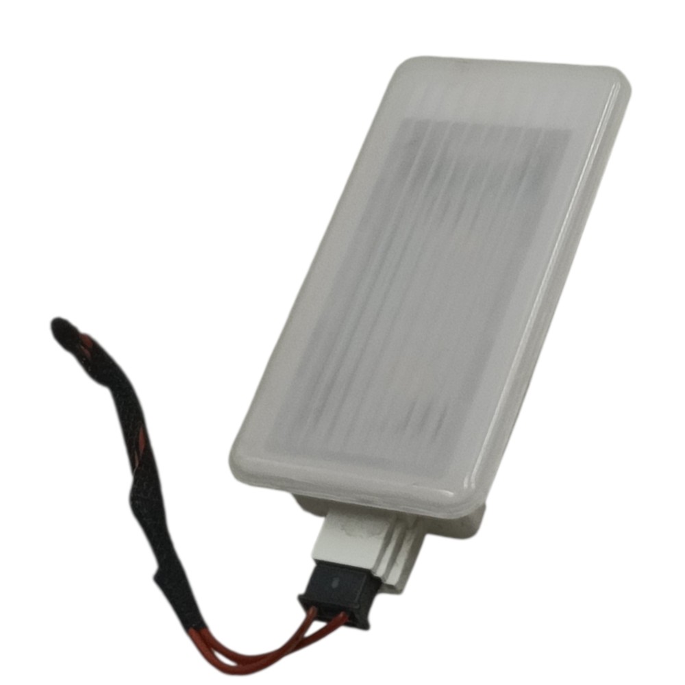 Luz Cortesia Porta Mala Bmw X2 Sdrive 2018 2019 2