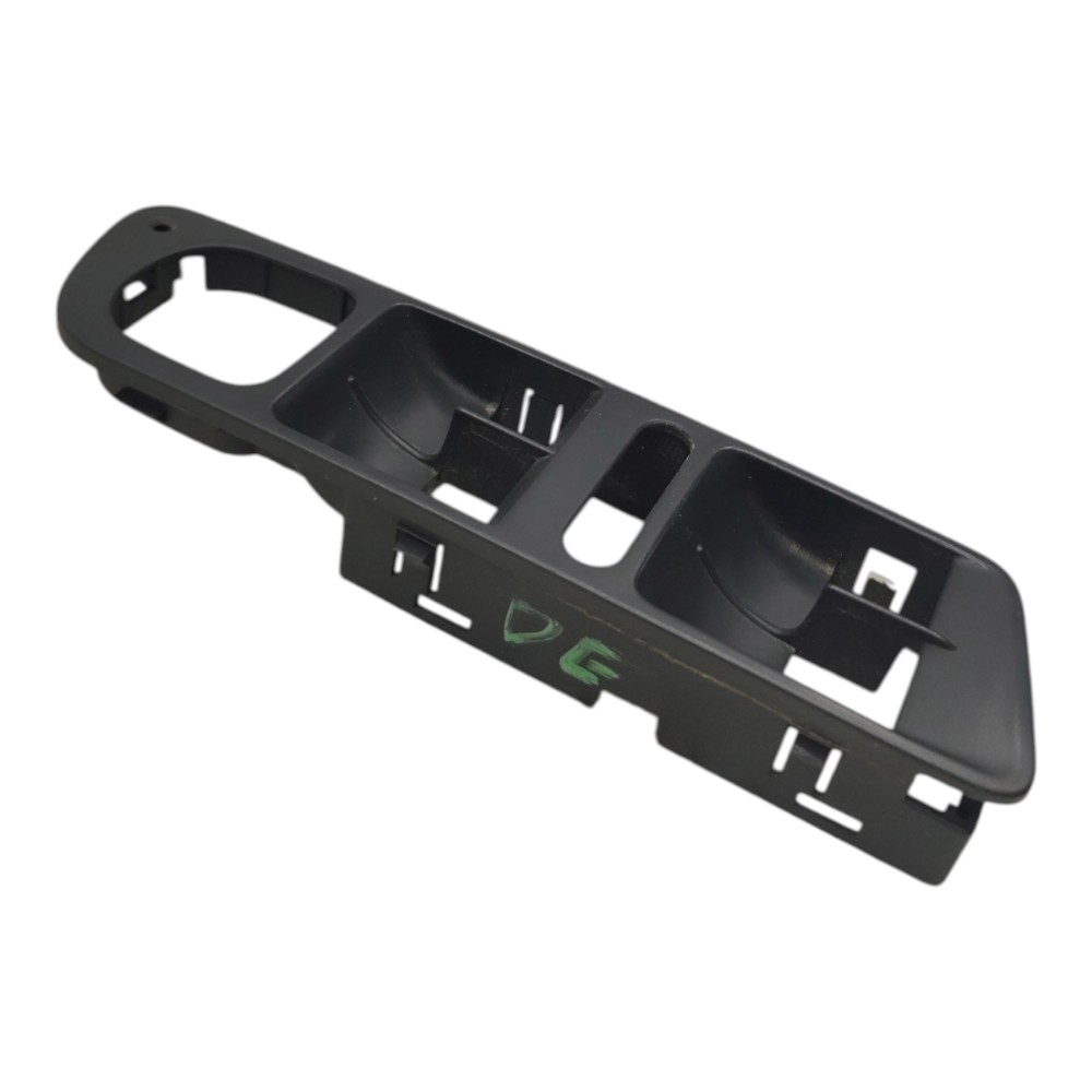 Moldura Comando Vidro Dianteira Esquerda Vw Tiguan 2011 2012 3