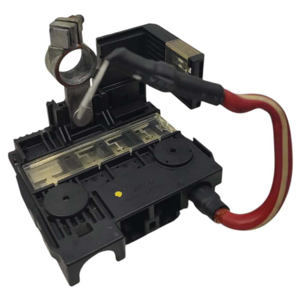 Terminal Polo positivo bateria GM Sonic 1.6 Automático 2013 4