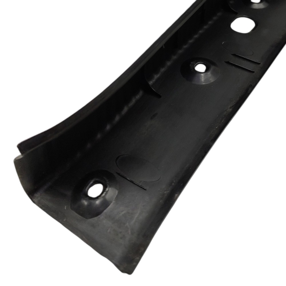 Acabamento soleira porta malas Ford Focus Hatch 2005 2006 07 2