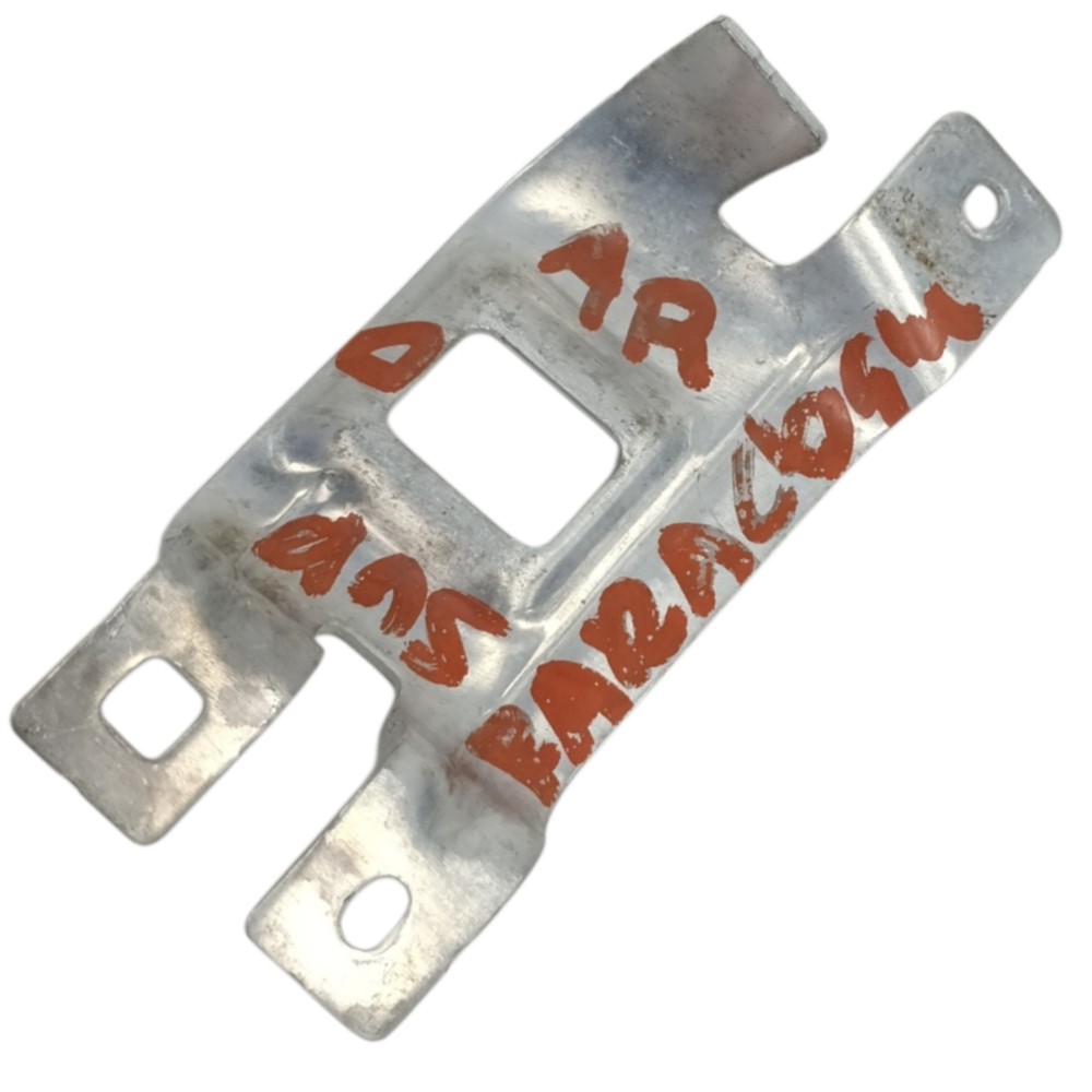 Suporte direito parachoque dianteiro bmw 320i 2021 2022 2023 2