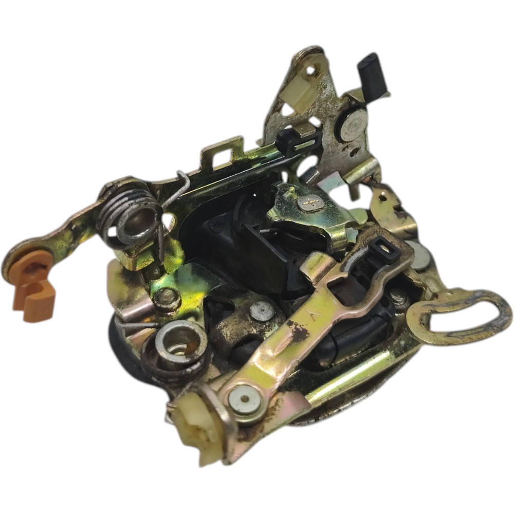 Fechadura porta dianteira direita GM Corsa 1997 1998 1999 00 2
