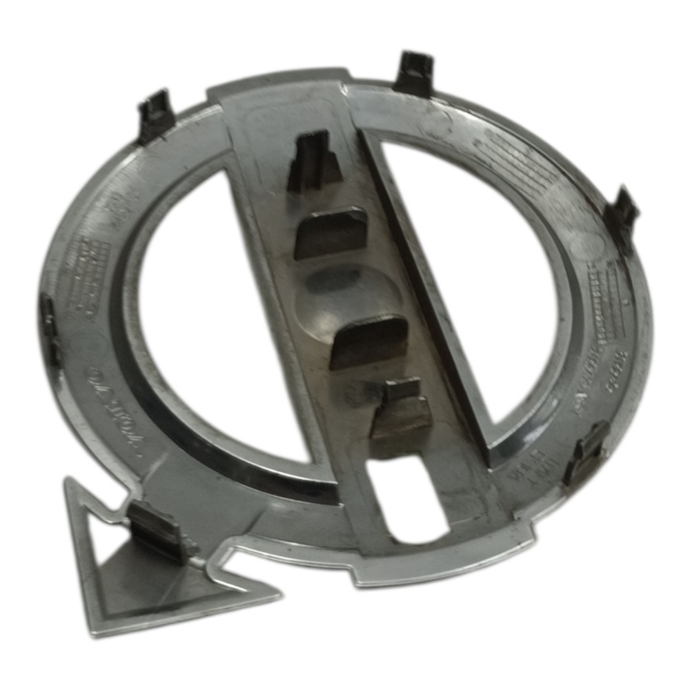 Emblema grade dianteira Volvo XC60 2009 2010 2011 2012 4