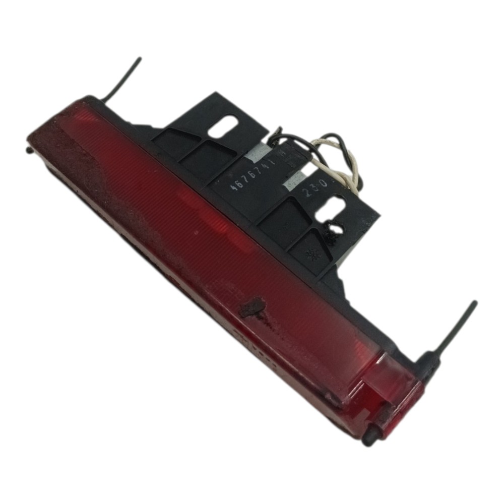 Break Light Chrysler Caravan 2001 2000 1999 2
