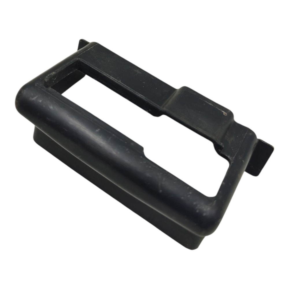 Moldura batente porta malas Fiat Palio Adventure 2010 2011 3