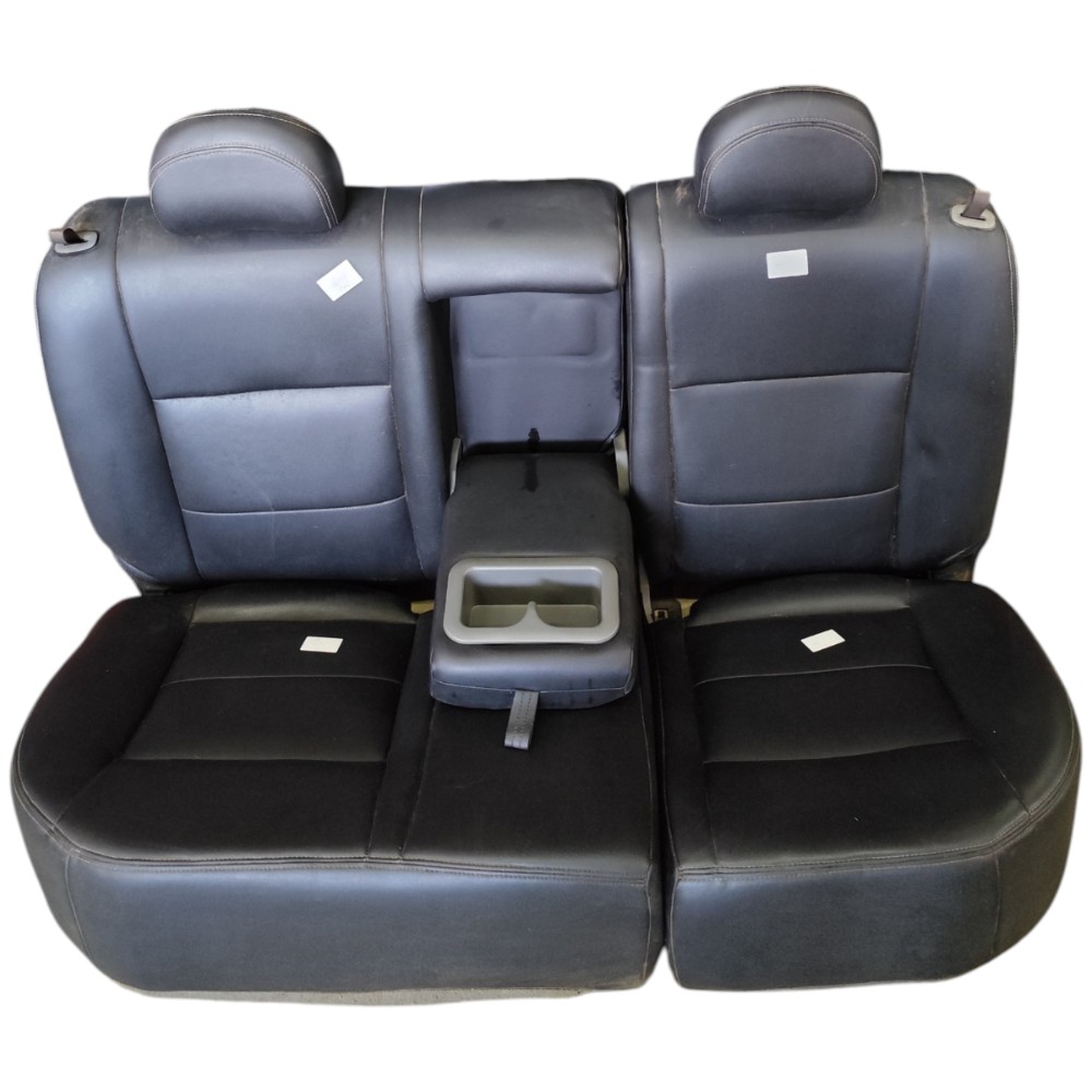 Banco Encosto Couro Traseiro Nissan Sentra 2012 2011 Detalhe Preto 2