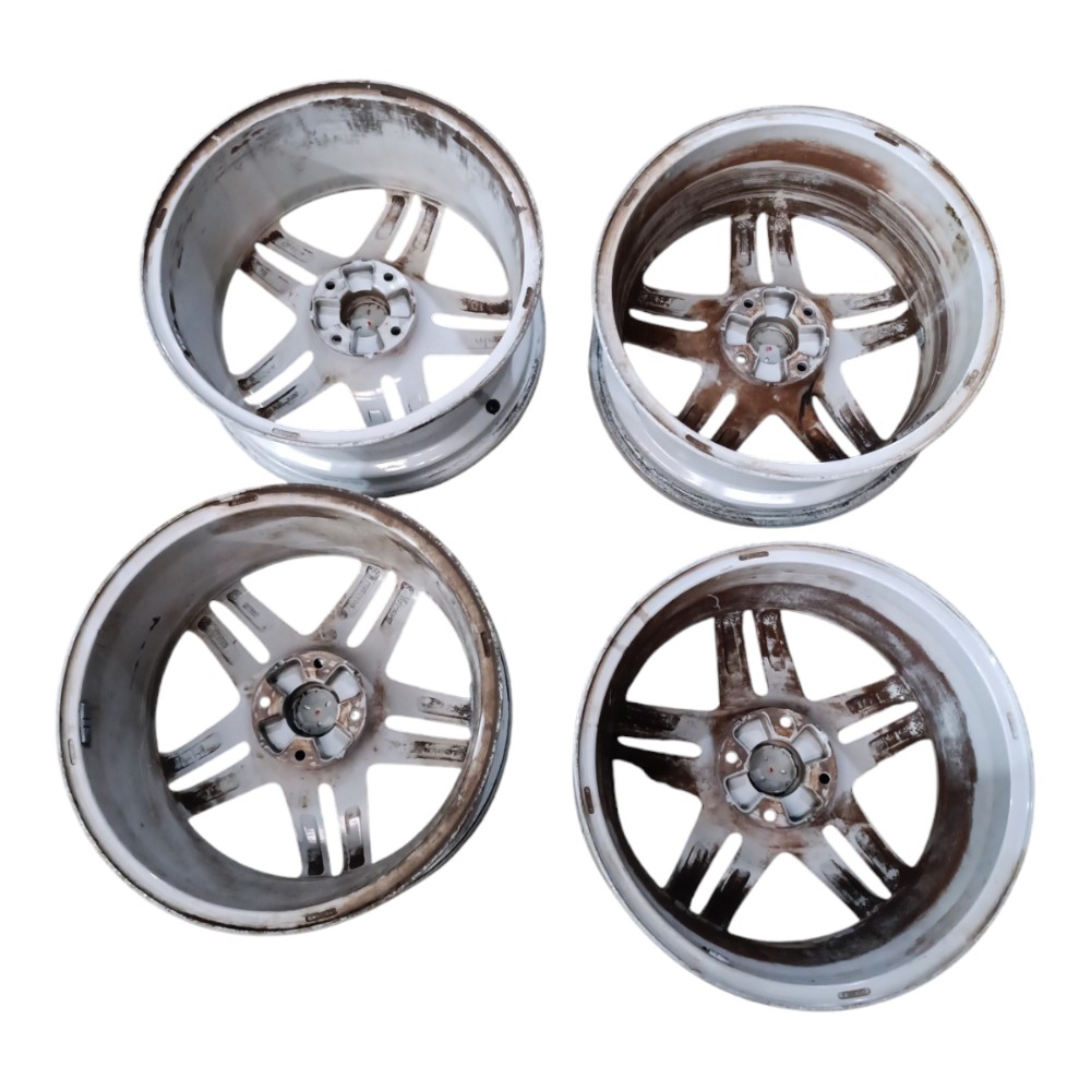 Jogo Roda Aro 17 Peugeot 308 4×108 Com Riscos  Prata 6