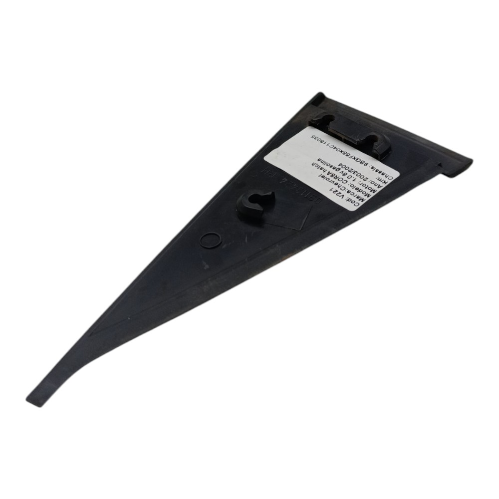 Moldura Externa Porta Traseira Direita Gm Corsa 2003 2004 05 3