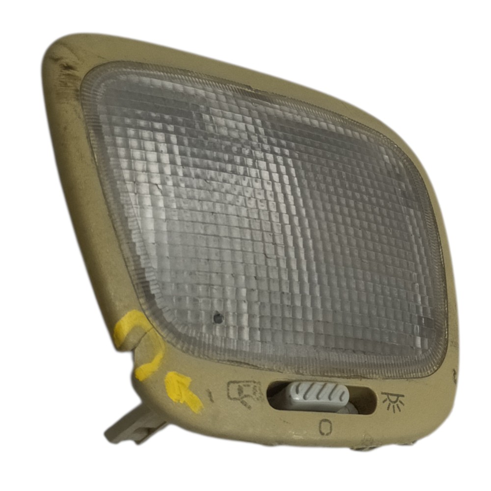 Luz teto cortesia VW Gol G3 2000 2001 2002 2003 2004 detalhe 2