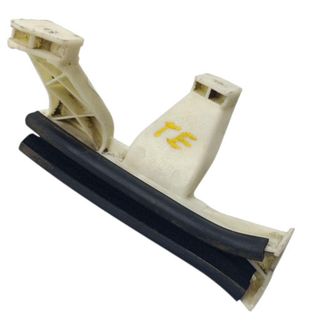 Guia Vidro Porta Traseira Esquerda Citroen C3 2004 2005 2006 Branco 3